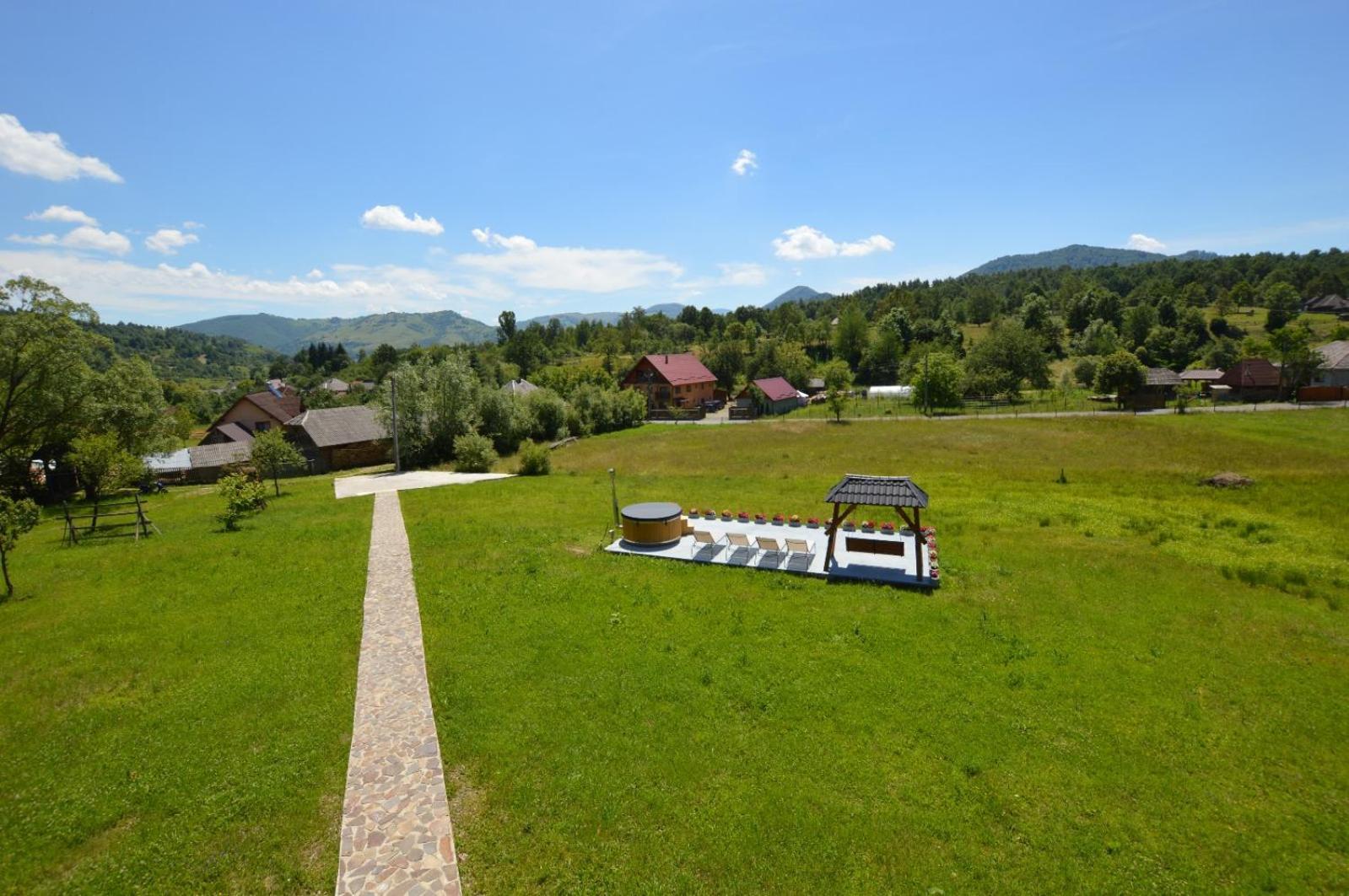 Pensiunea Ancuta Din Holiday home